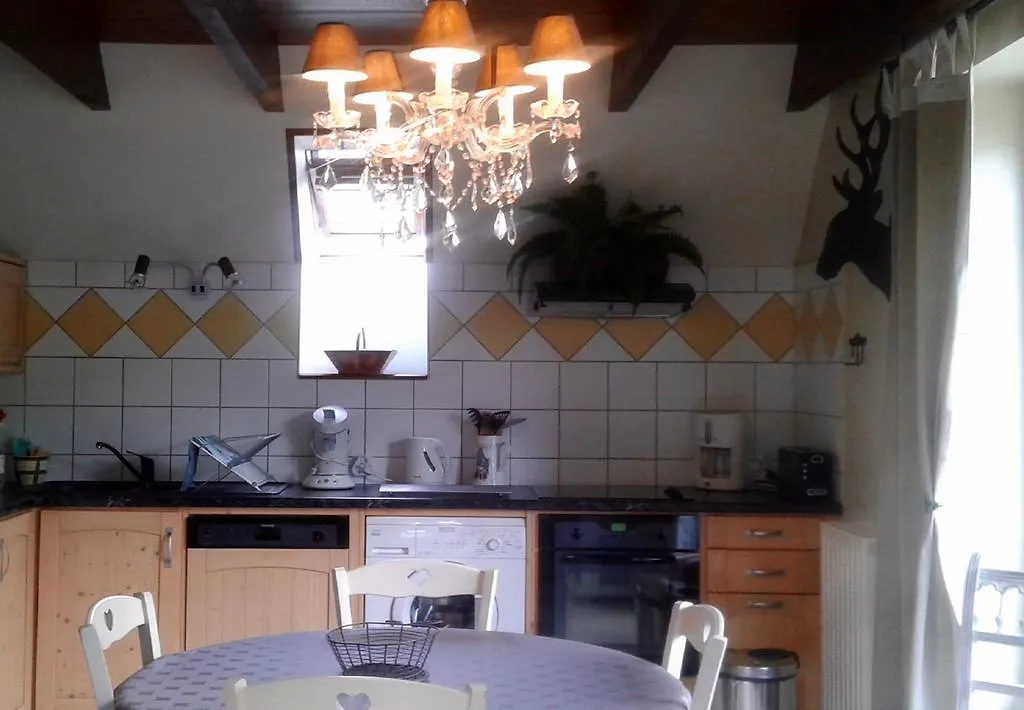 Gîte Villa La Grange du Cerf à Saint-Julien-de-Jordanne