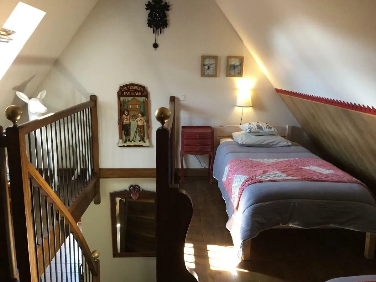 Gîte Villa La Grange du Cerf à Saint-Julien-de-Jordanne France